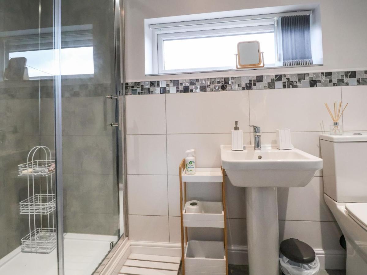 וויראל Meols Holiday Lodge מראה חיצוני תמונה